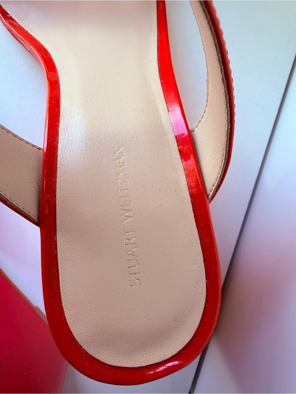 Stuart Weitzman Red Patent Leather Wedge Sandals Gold Buckle Size 11 - Picture 4 of 10